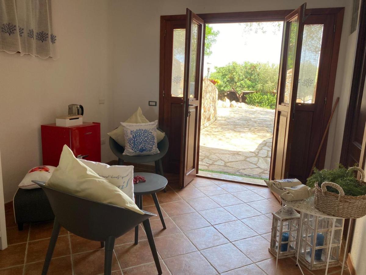 Case Vacanze Villa Rosita San Teodoro  Kültér fotó