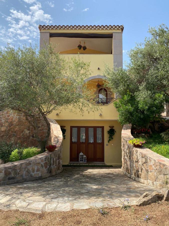Case Vacanze Villa Rosita San Teodoro  Kültér fotó