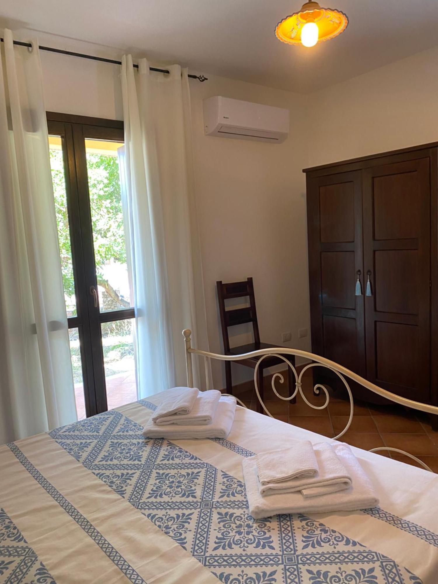 Case Vacanze Villa Rosita San Teodoro  Kültér fotó