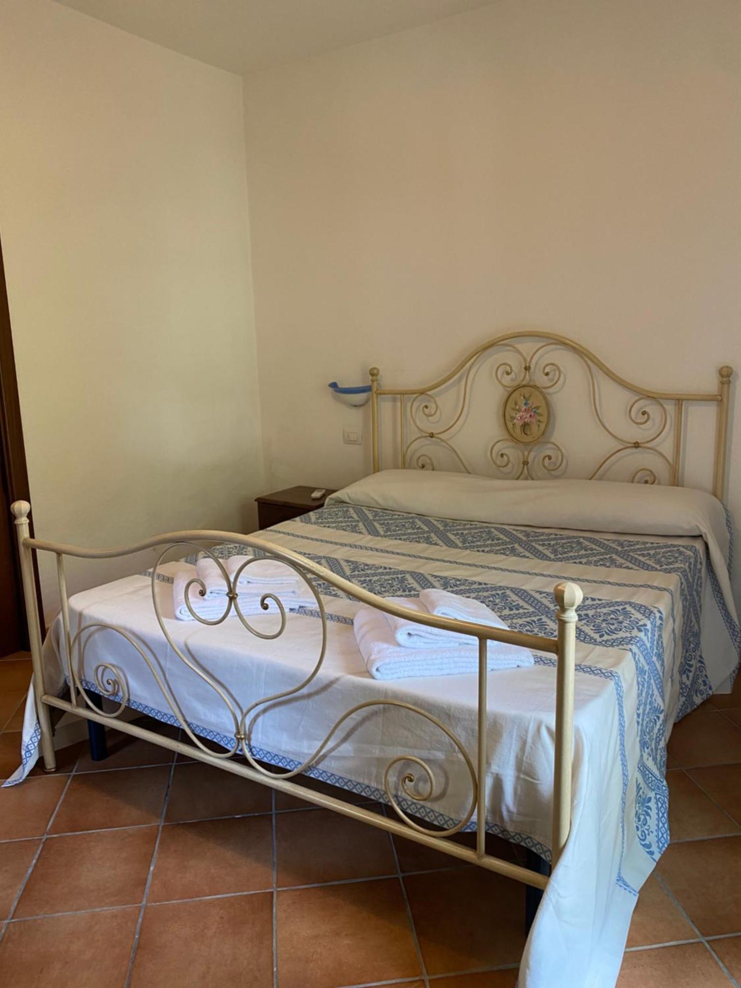 Case Vacanze Villa Rosita San Teodoro  Kültér fotó