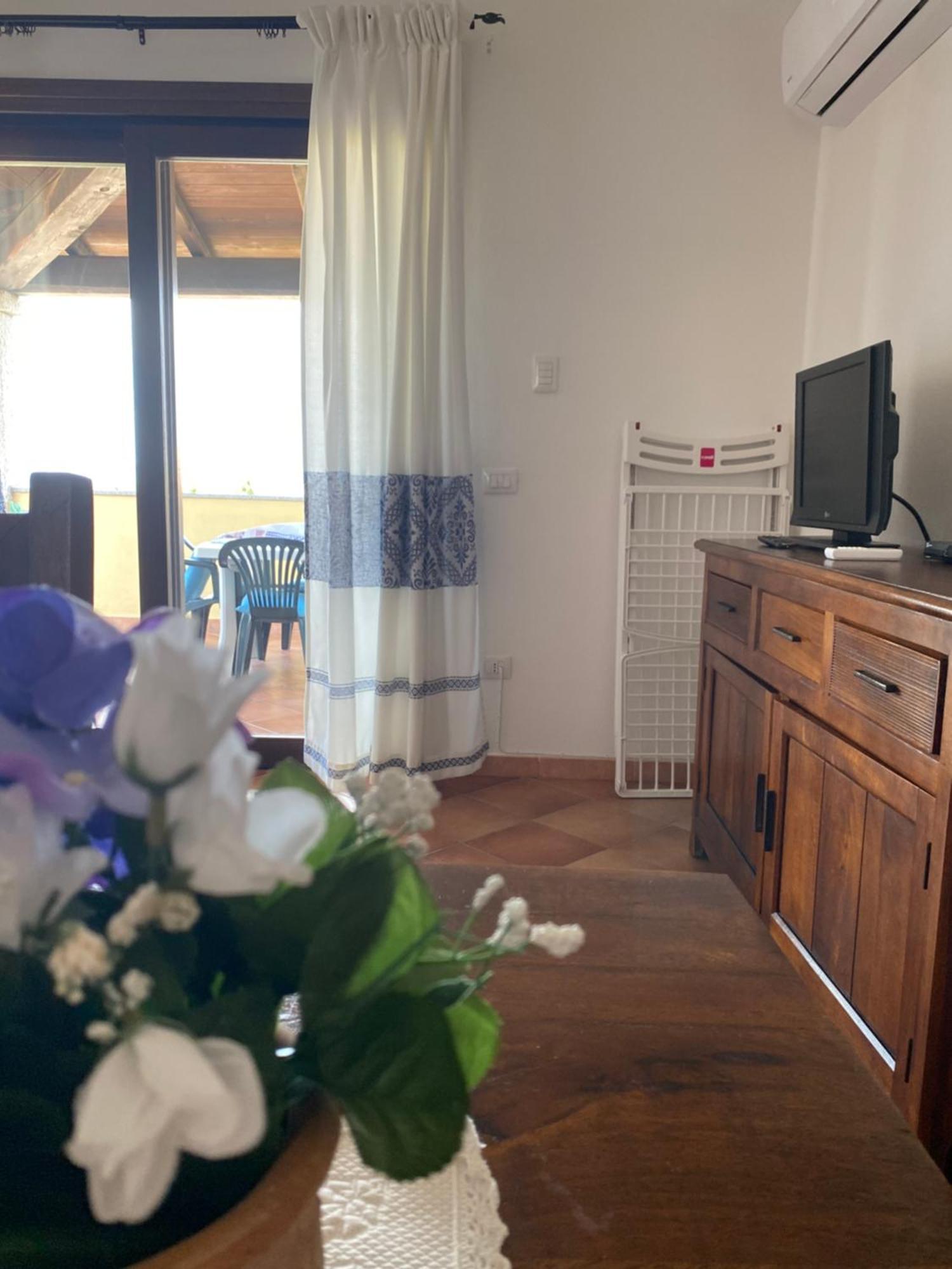 Case Vacanze Villa Rosita San Teodoro  Kültér fotó